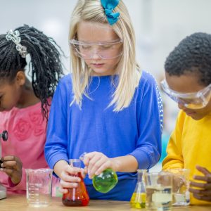 Science Kids doing experiments
